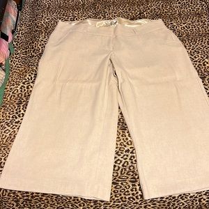 Maurice’s capri slacks